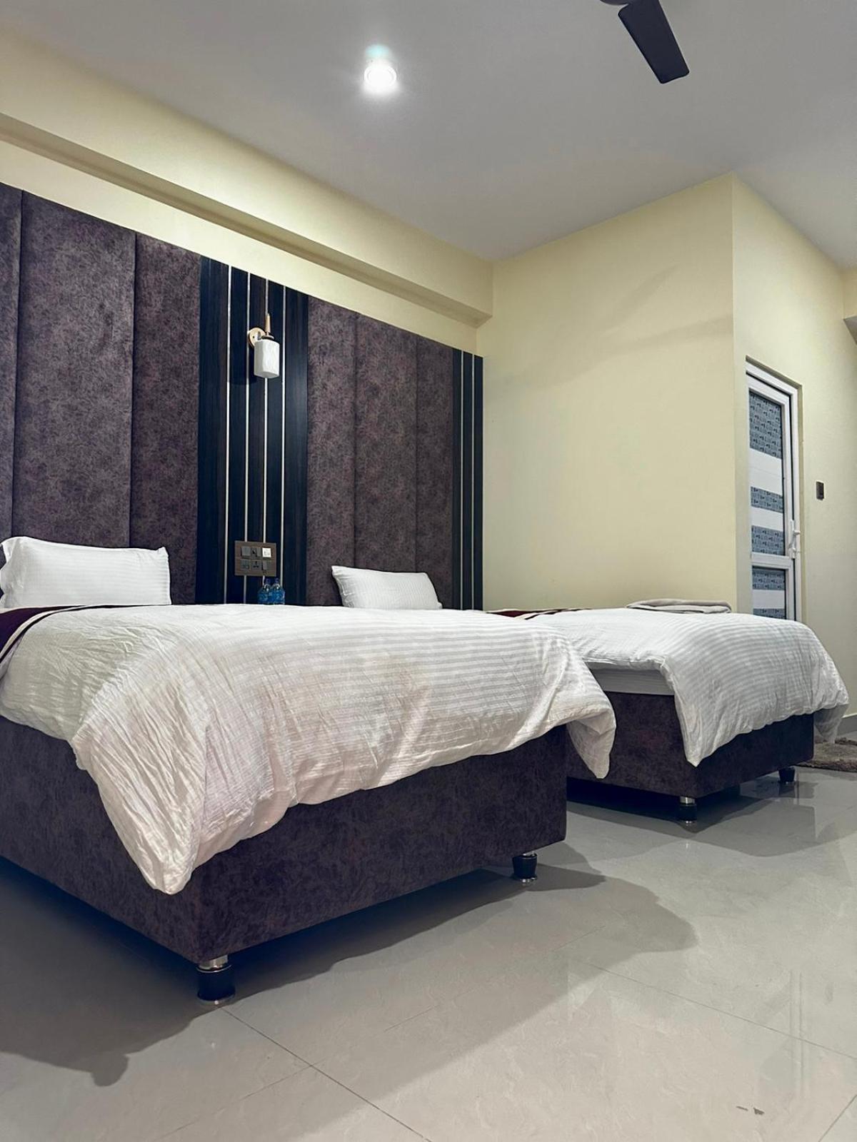 Hotel Hot Pot, Dhangadhi Экстерьер фото